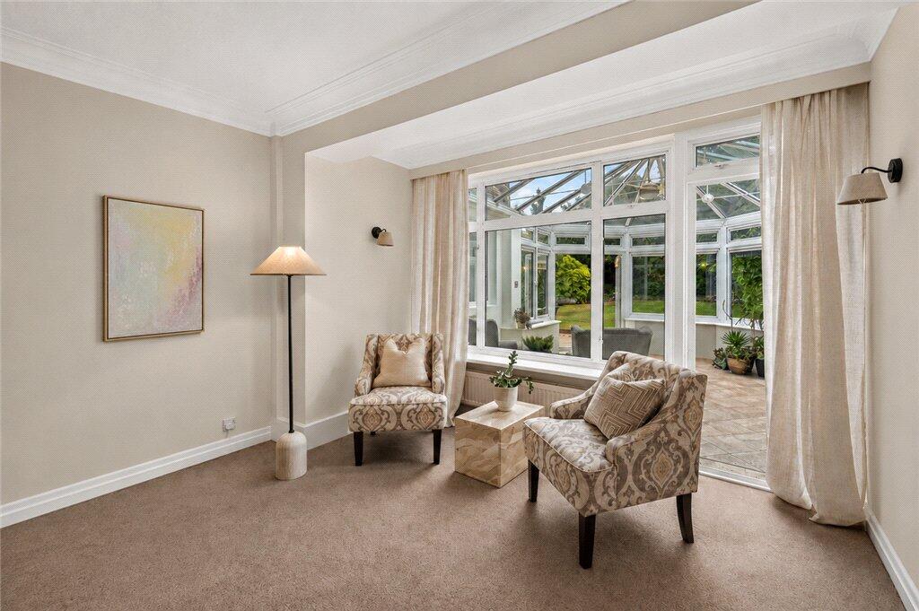 House in London - View 5