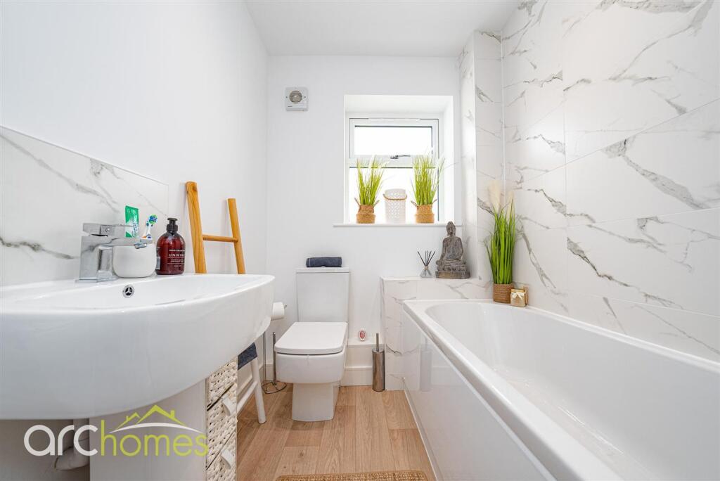 House in Wigan, Greater Manchester - View 4