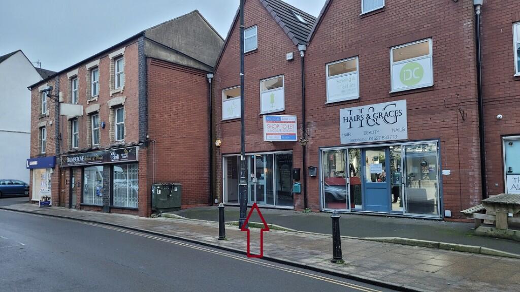 Main image of property: 17, Worcester Road, Bromsgrove, Worcestershire, B61