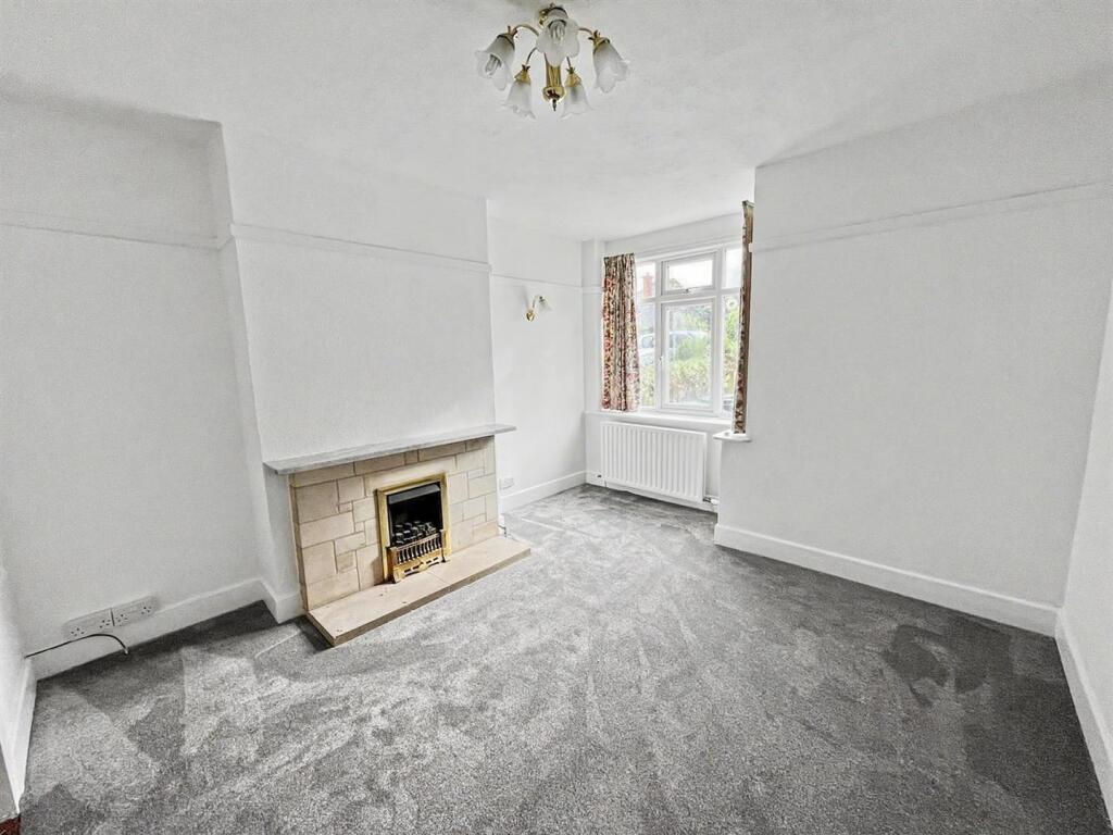 House in Dorchester, Dorset - View 2