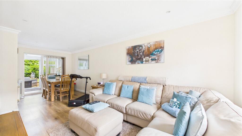 Fromow Gardens, Windlesham, Surrey, GU20 - View 3