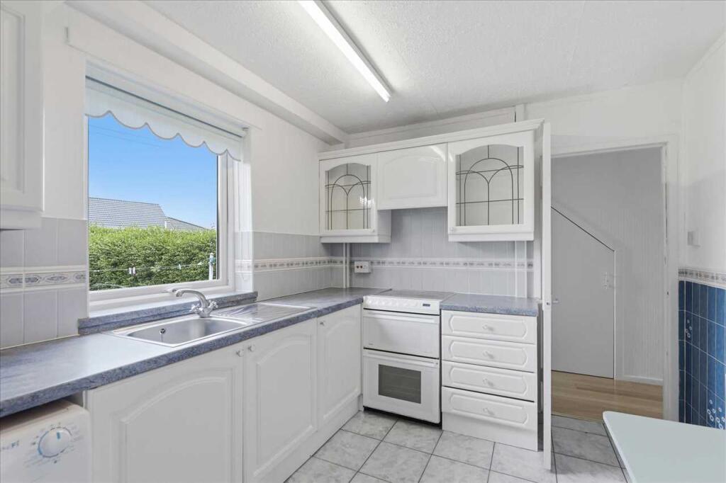 House in East Kilbride, West Mains - View 5