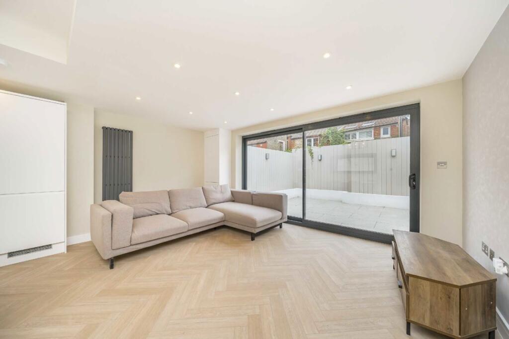 Apartment in London - View 4