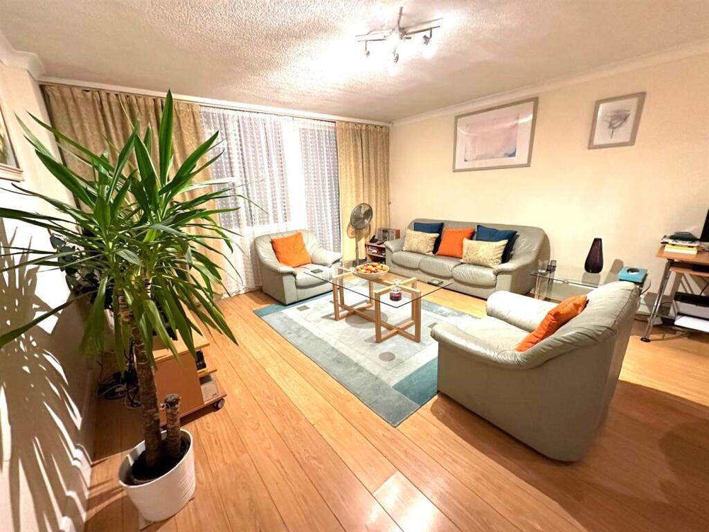 Main image of property: Embassy Lodge, Regents Park Road, N3