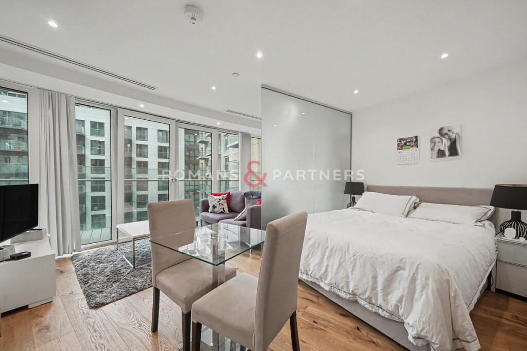 Studio flat for rent