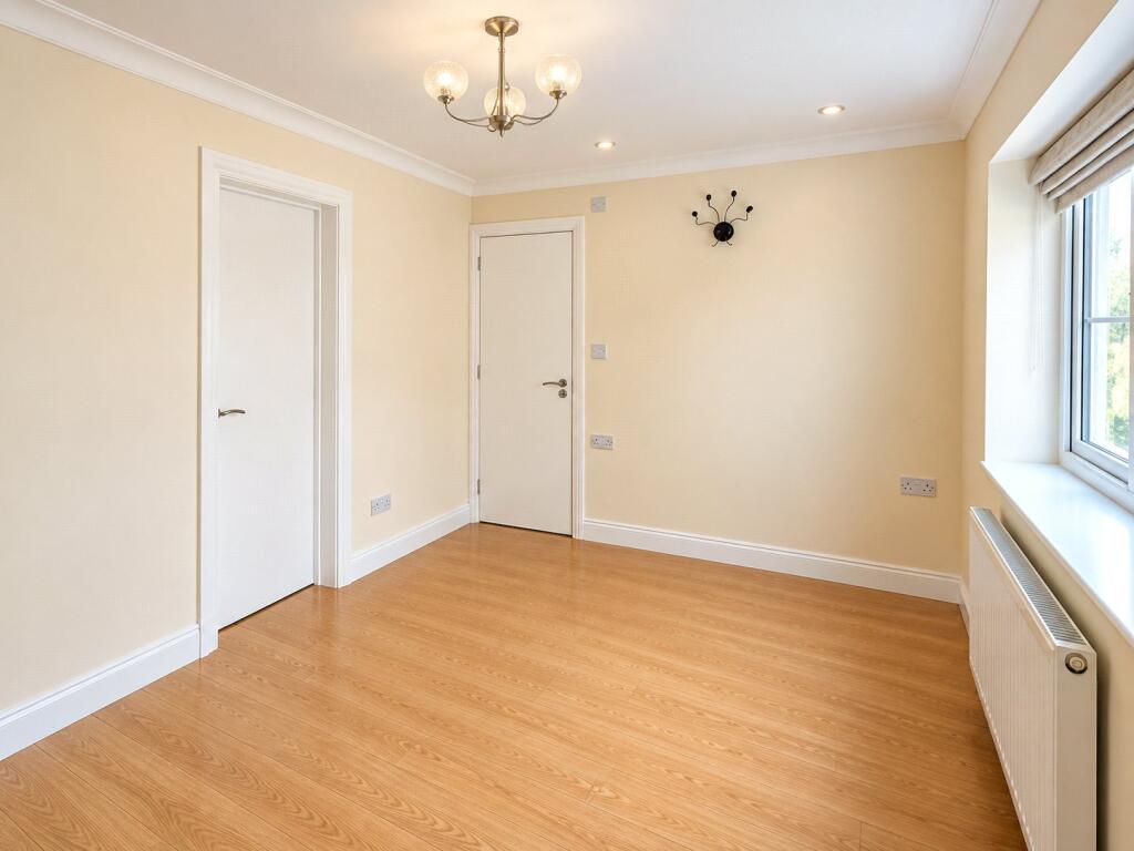 House in Twickenham - View 4