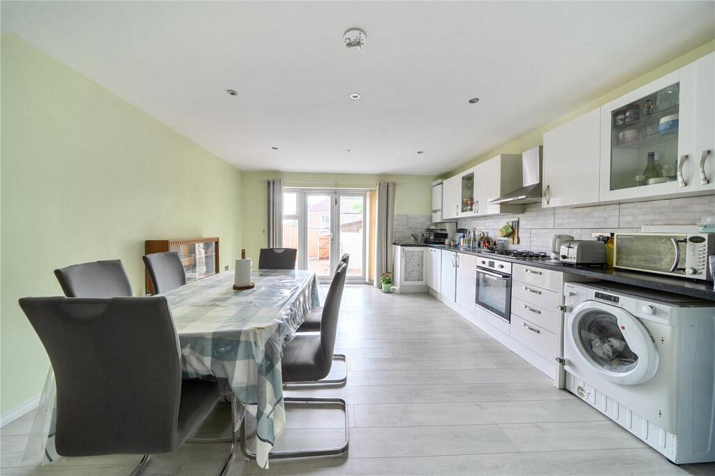 Woodhouse Close, Perivale, Greenford - View 3