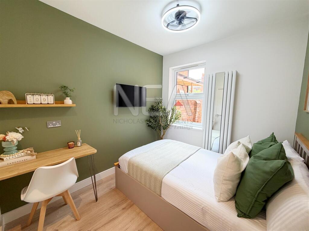 Main image of property: Curzon Street, Reading