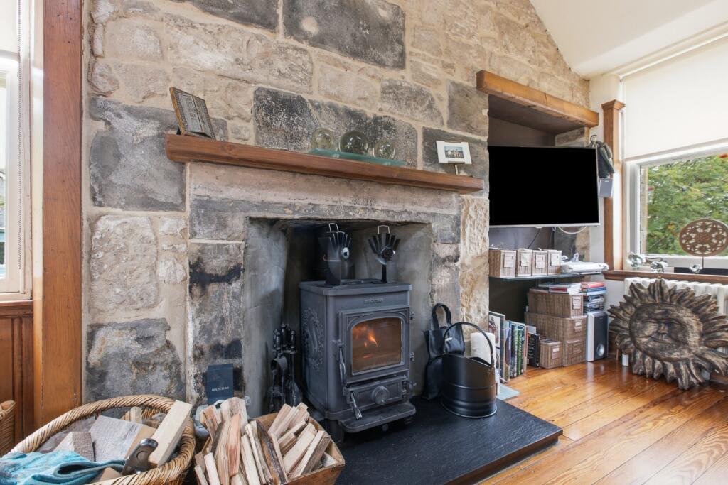 Apartment in Paisley, Renfrewshire - View 5