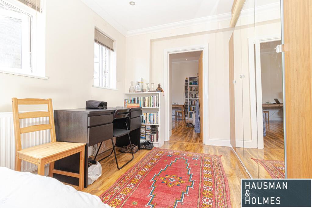 Apartment in London - View 5
