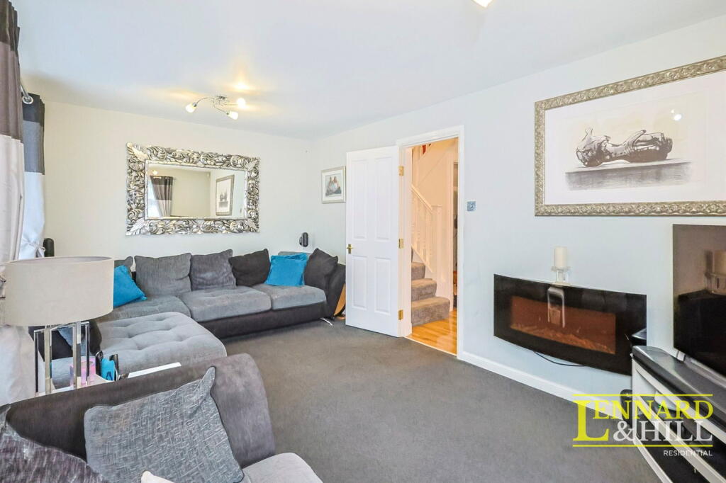 Gunning Road, Little Thurrock, Grays, RM17 6UQ photo 2