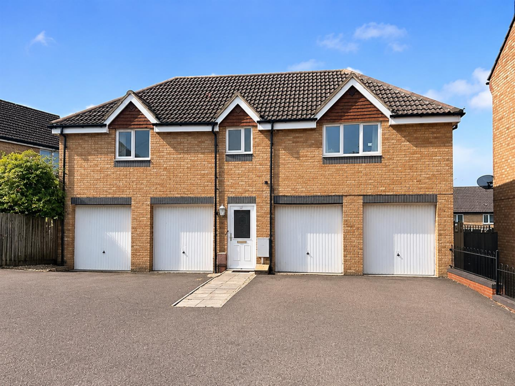 2-bed house on Worcester Close, Corby, £165,000