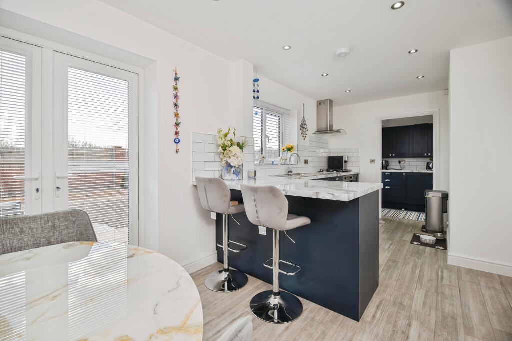 Forest Avenue, Hartlepool, TS24 photo 4