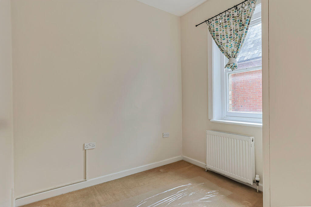 Apartment in Bournemouth, Boscombe - More
