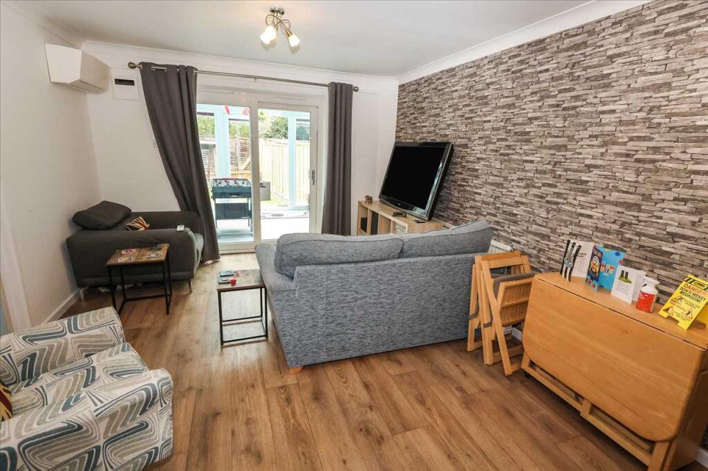 Jellicoe Close, Cippenham photo 3