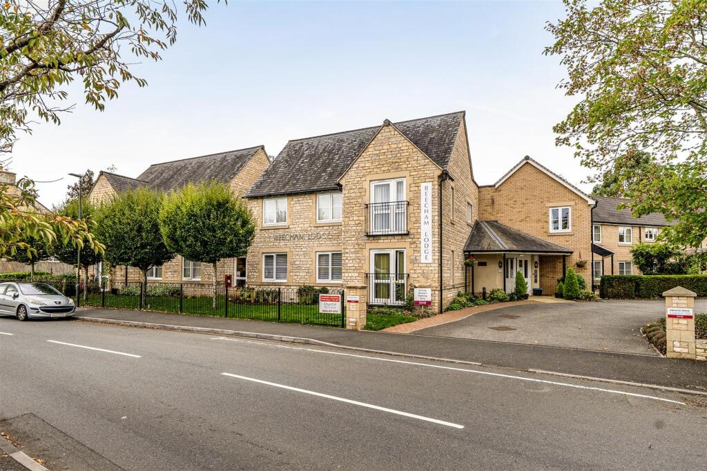 Main image of property: Beecham Lodge, Cirencester, Gloucestershire