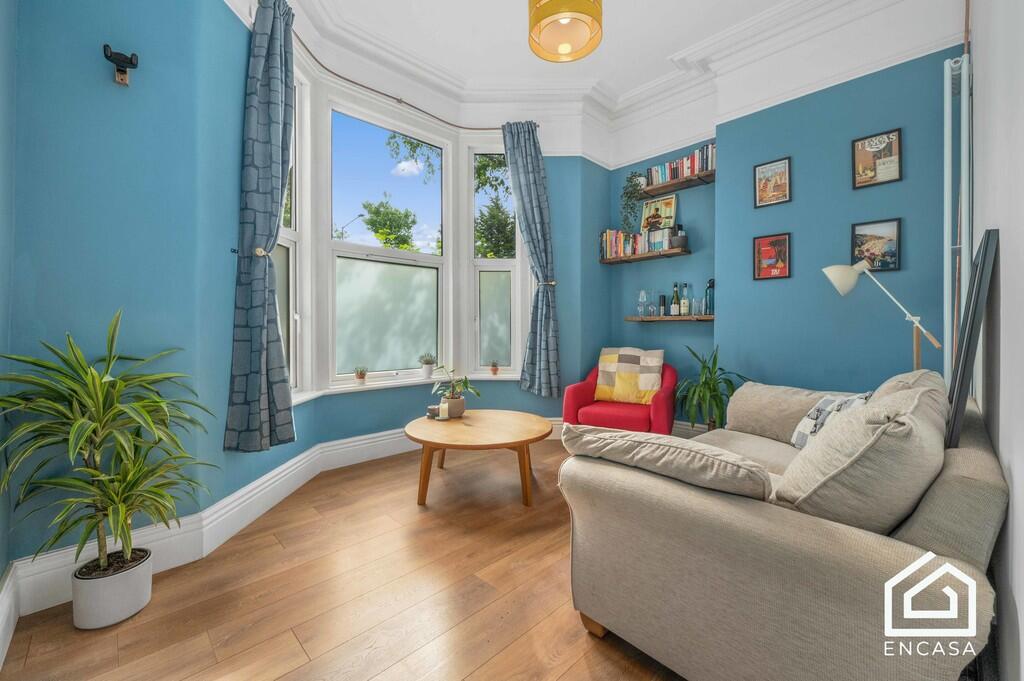 Apartment in Solihull, Olton - View 2