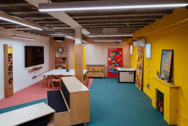 large meeting room for hire - pic3.jpg