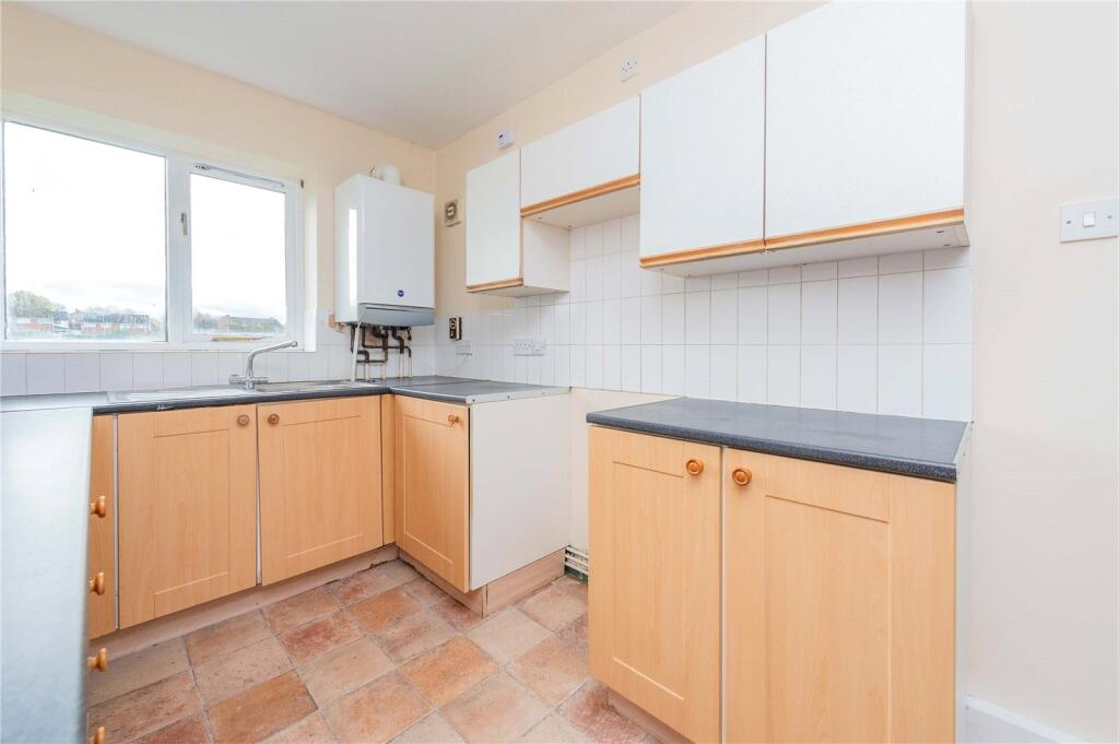 Queens Court, Madeley, Telford, Shropshire, TF7 photo 2