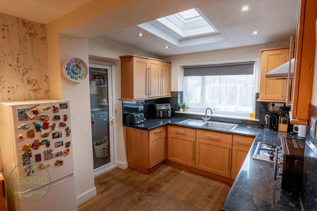 Ansdell Grove Ashton-on-Ribble, Preston PR2 2EX photo 3
