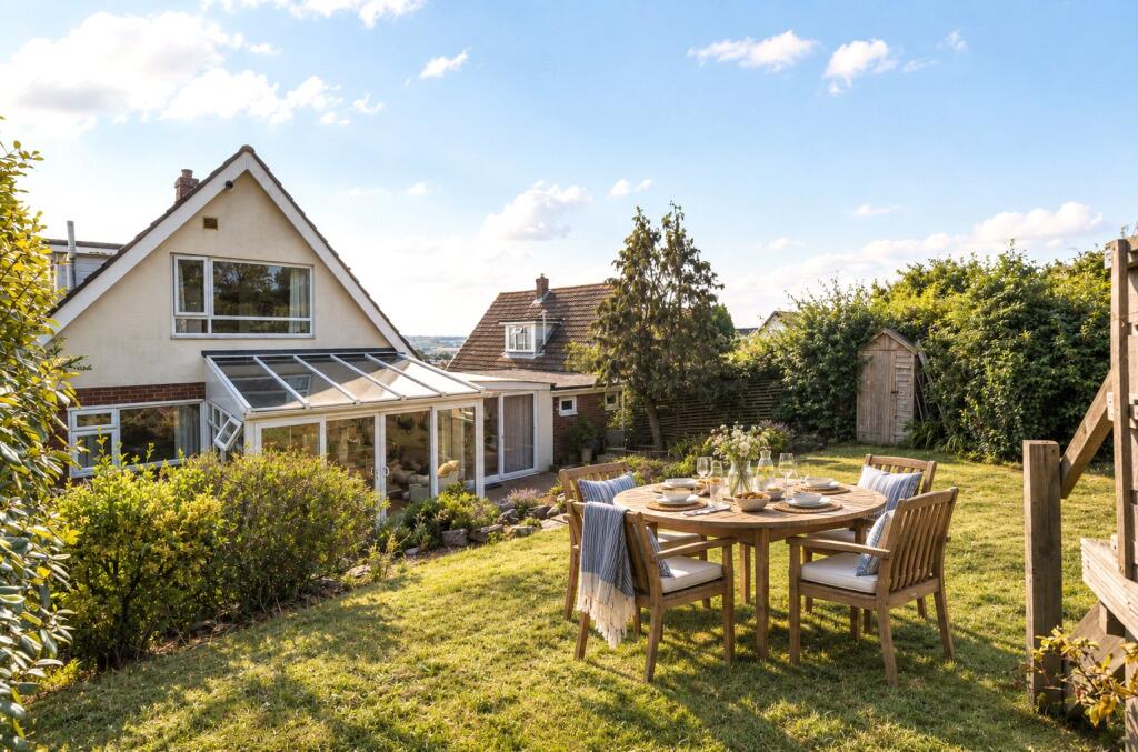 Main image of property: Higher Holcombe Drive, Teignmouth, Devon