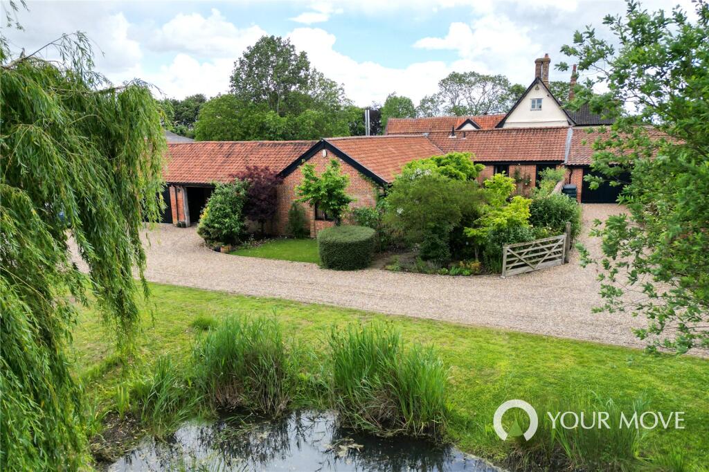 Main image of property: Clintergate Road, Redenhall, Harleston, Norfolk, IP20
