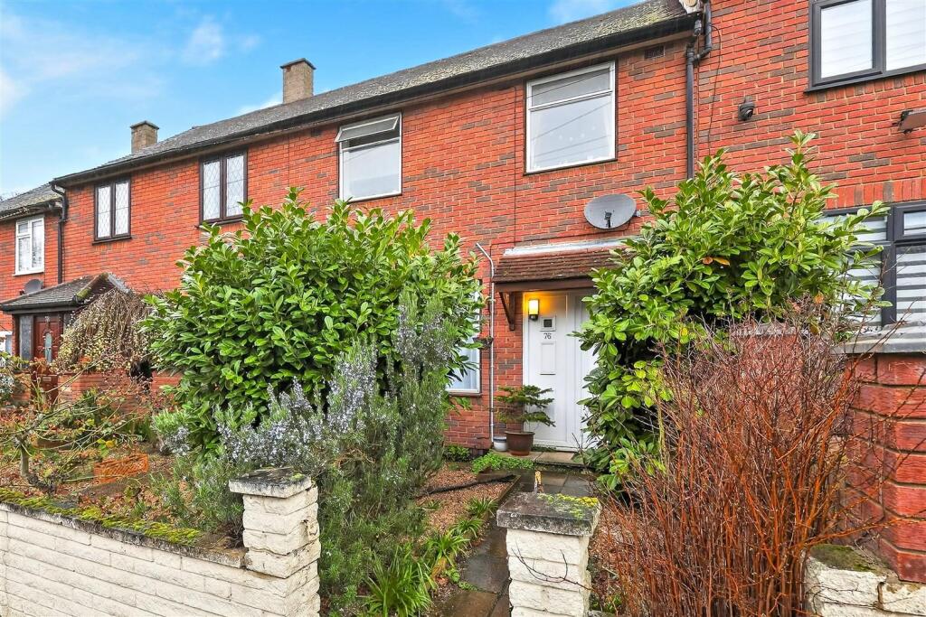 Main image of property: Lushes Road, Loughton