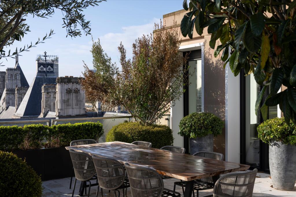 Main image of property: Lincoln Square, 18 Portugal Street, Covent Garden, London WC2A