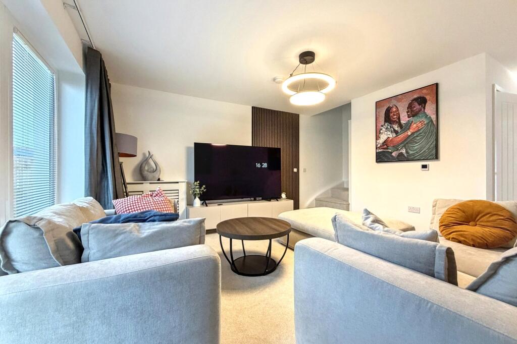 House in Blantyre, High Earnock, Earnock - View 5