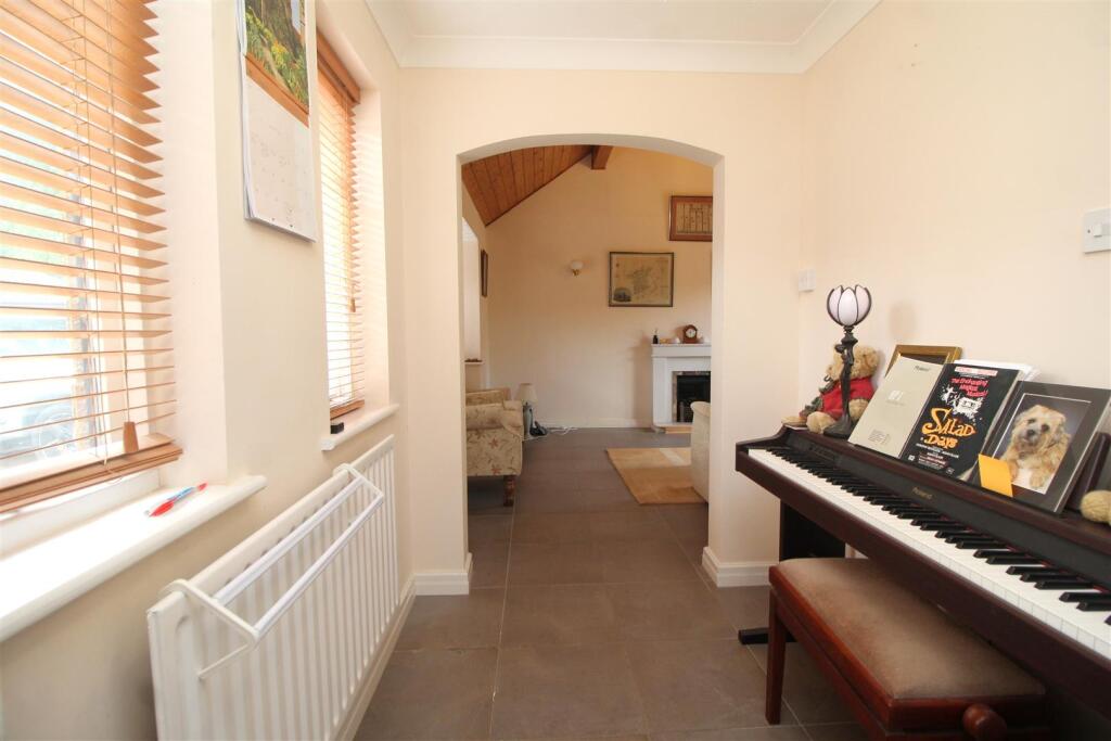 House in Peterborough - View 4