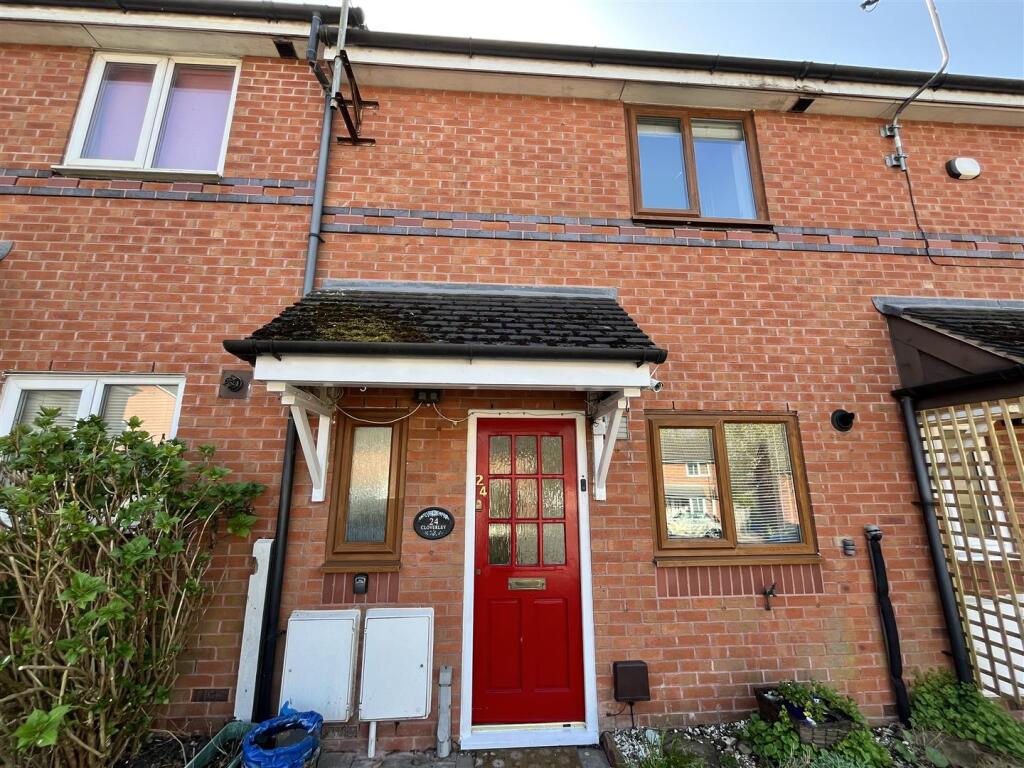 Main image of property: Hob Hill, Stalybridge