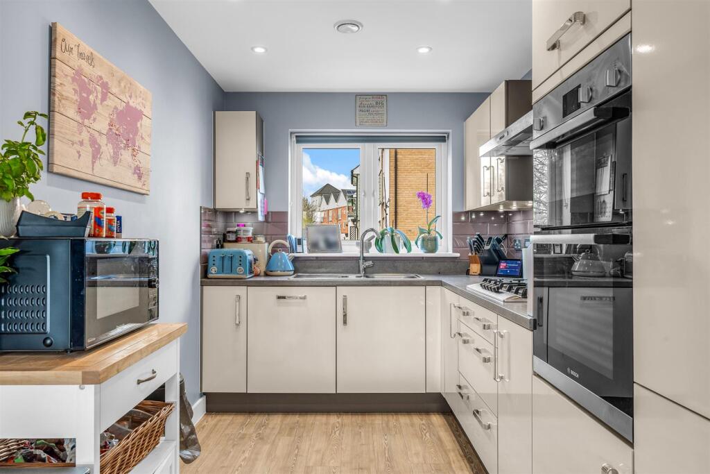 Additional image 5 of Appletree Way, Welwyn Garden City