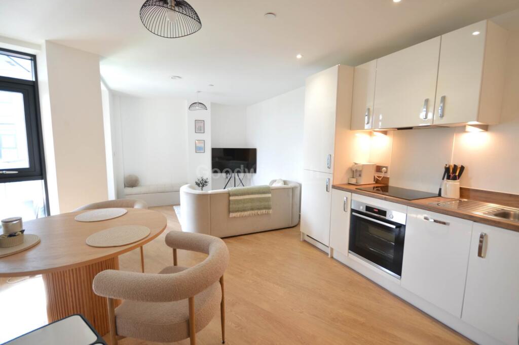 Main image of property: Grapnel Apartments, 31 Furness Quay, Salford Quays