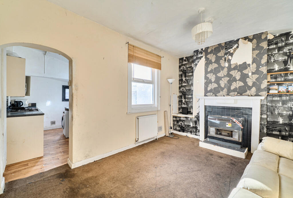 House in Cheltenham, Marle Hill, St Paul’s - View 4