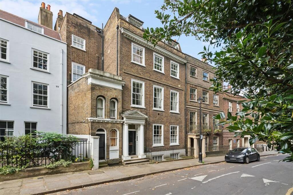 Main image of property: Crooms Hill, Greenwich