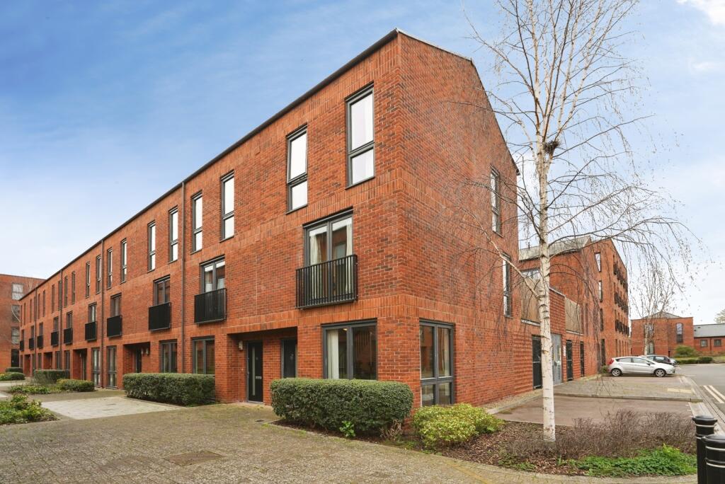 Main image of property: Friars Orchard, GLOUCESTER, Gloucestershire, GL1