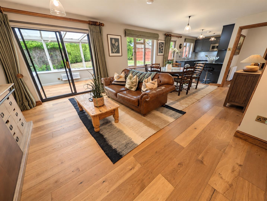 House in Ewyas Harold, Herefordshire - View 4