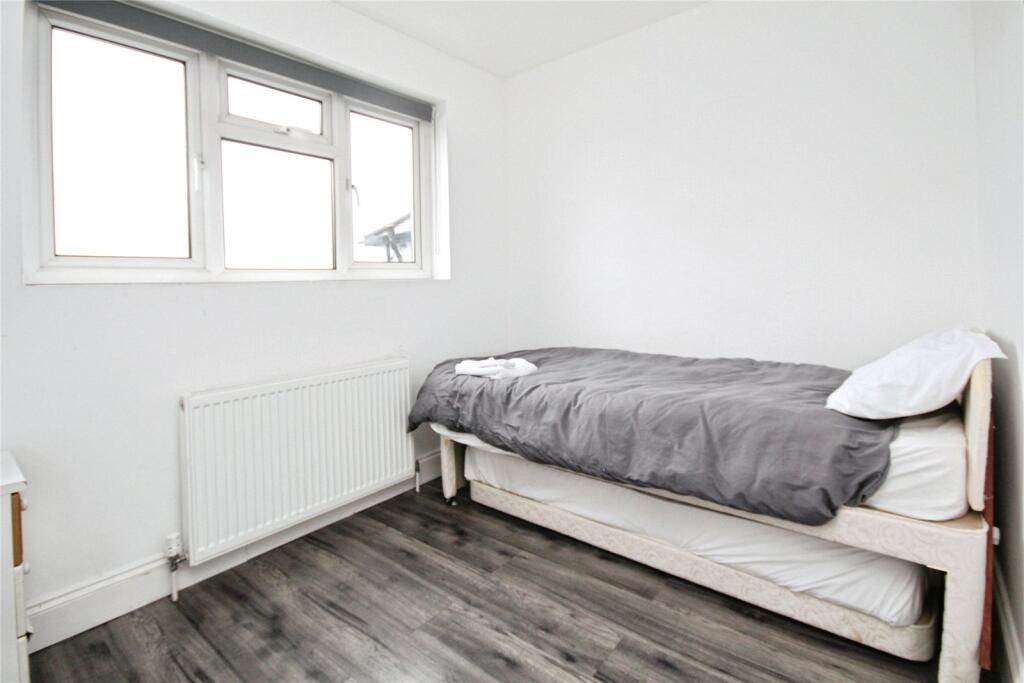 Apartment in Romford, Chadwell Heath - View 5