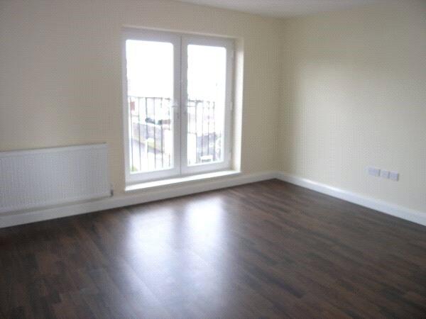 Apartment in Cardiff, Penylan - More