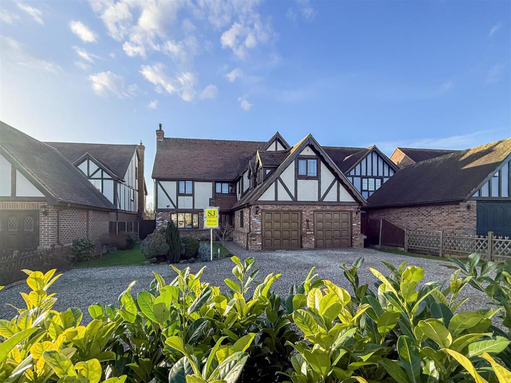 Main image of property: Rectory Road, North Fambridge, Chelmsford