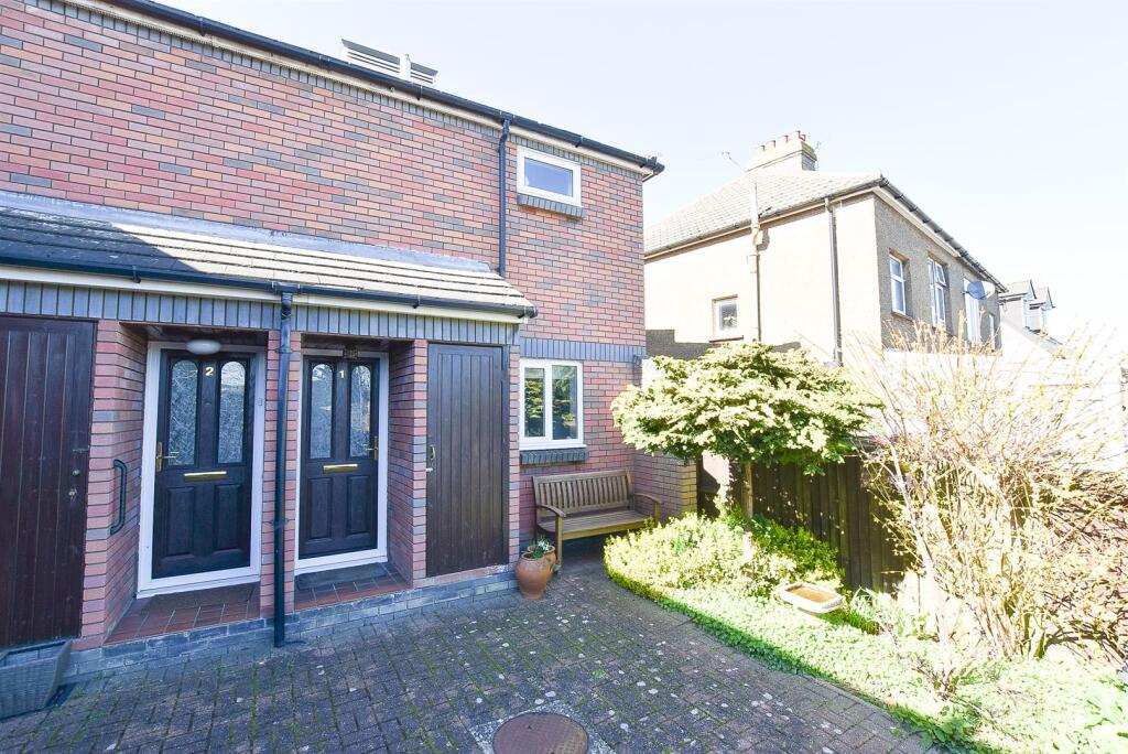 Main image of property: Sherwoods, Maidstone Road, Blue Bell Hill