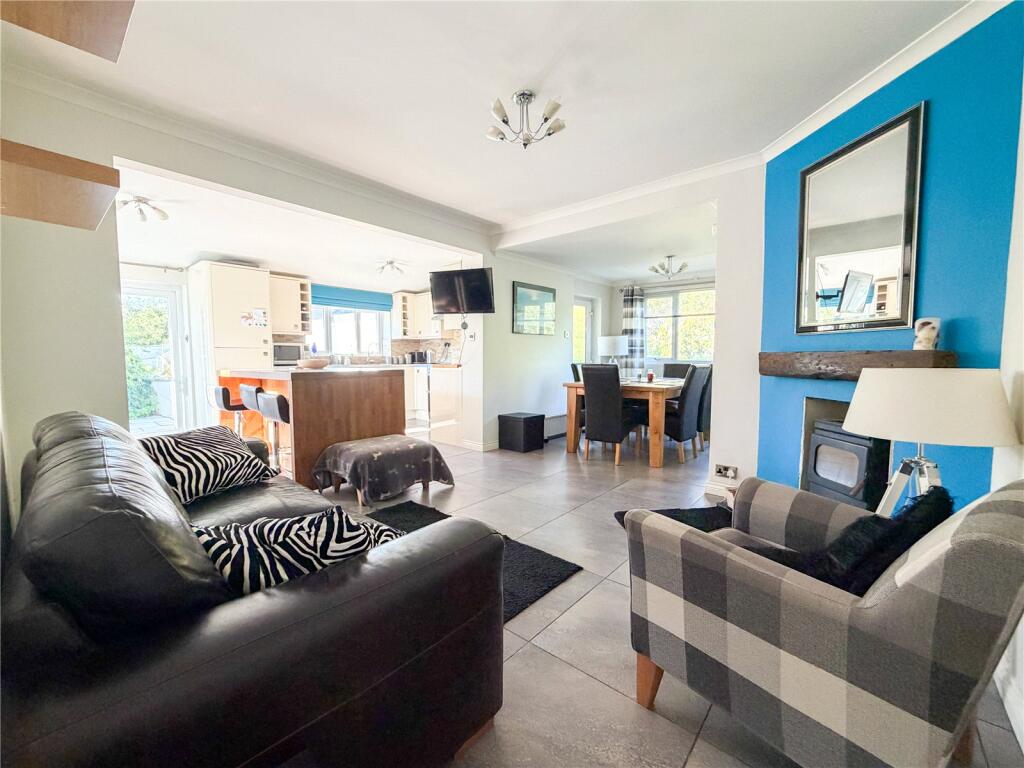 House in East Huntspill, Watchfield, Burnham Without - View 5