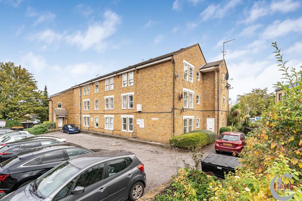 Apartment in London, Victoria Park Village, Hackney - View 2