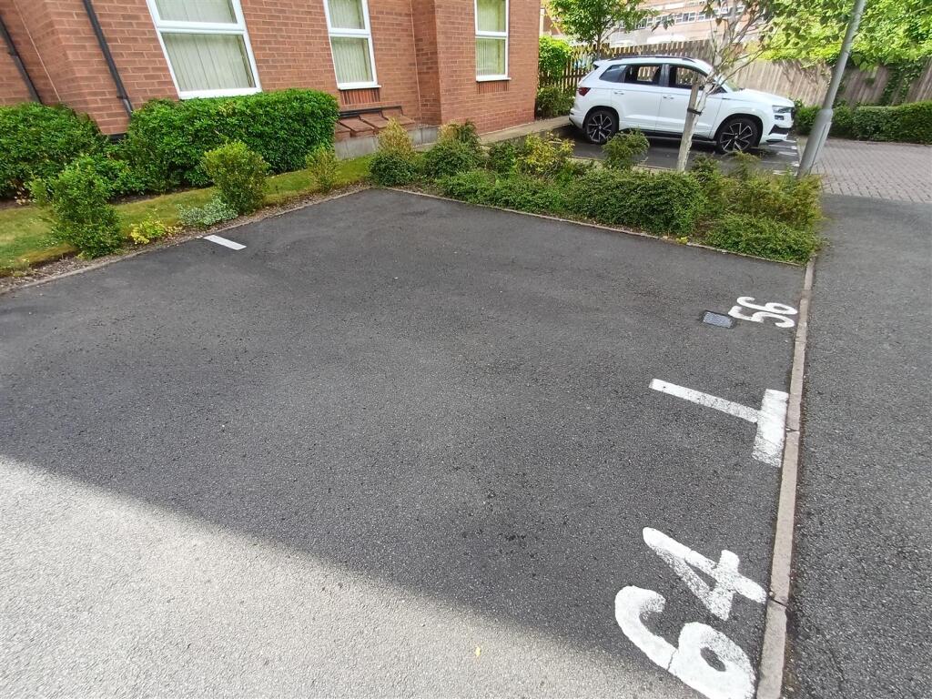 Brett Young Close, Halesowen photo 3
