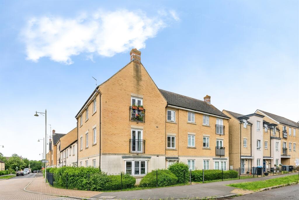 Main image of property: Sedge Way, Carterton