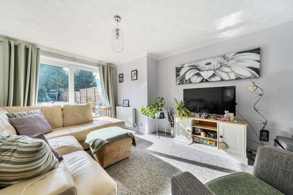 House in Basingstoke and Deane, Viables - View 2