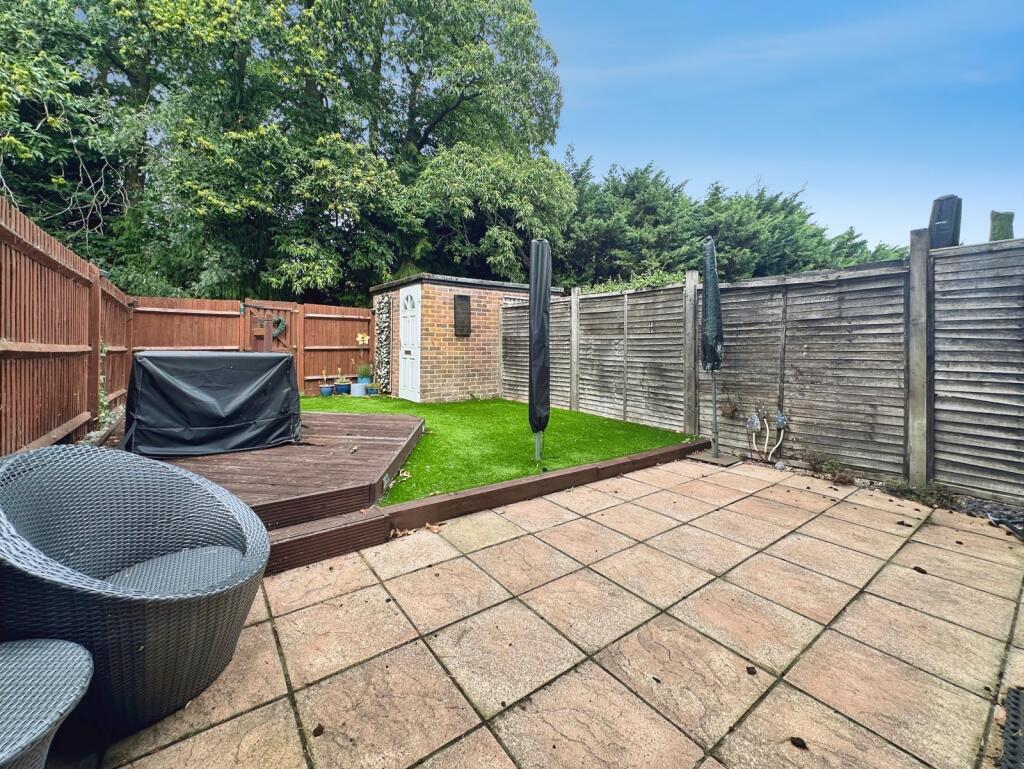 House in Hart, Fleet - View 5