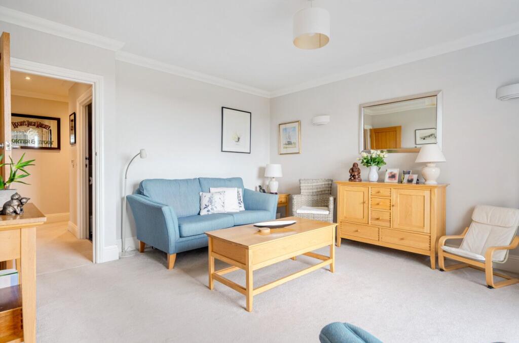 Apartment in Highcliffe-on-Sea, Highcliffe and Walkford - View 4