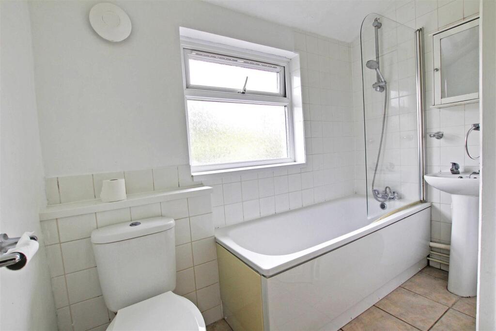 House in Portsmouth - View 4