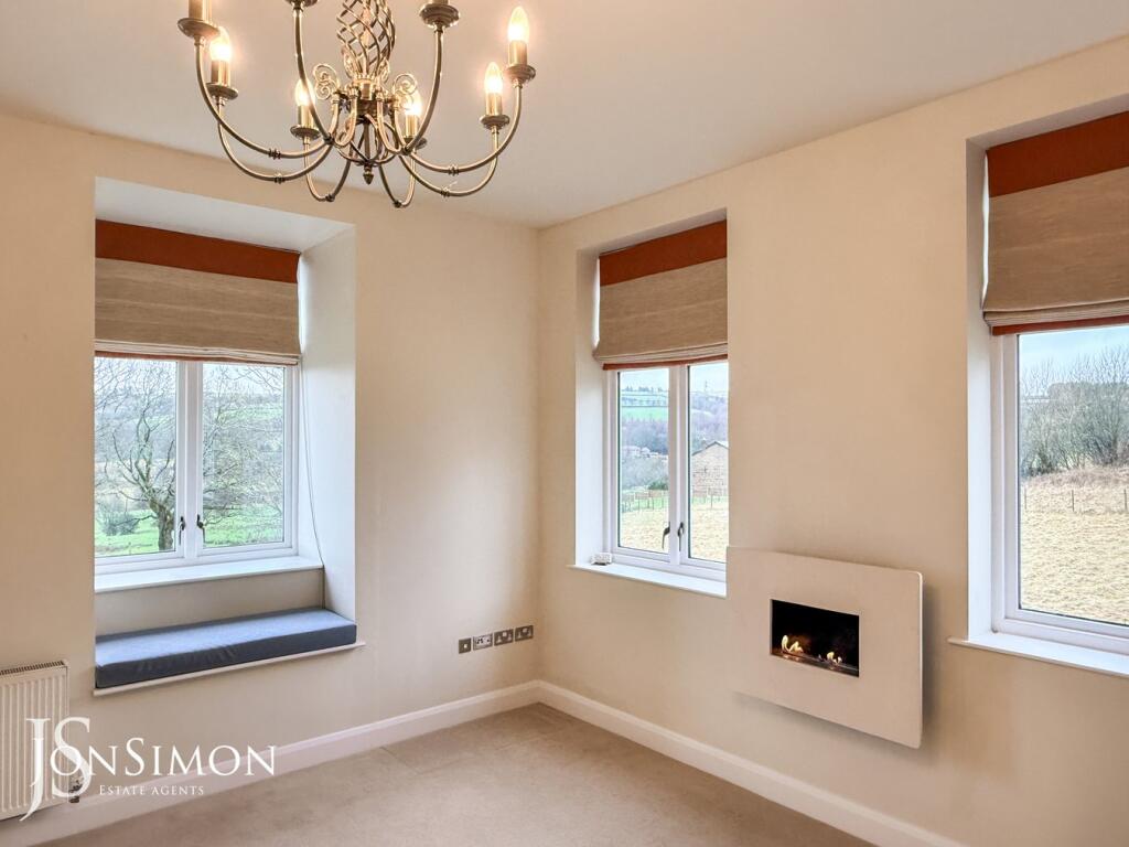 Apartment in Bury, Greater Manchester - View 4